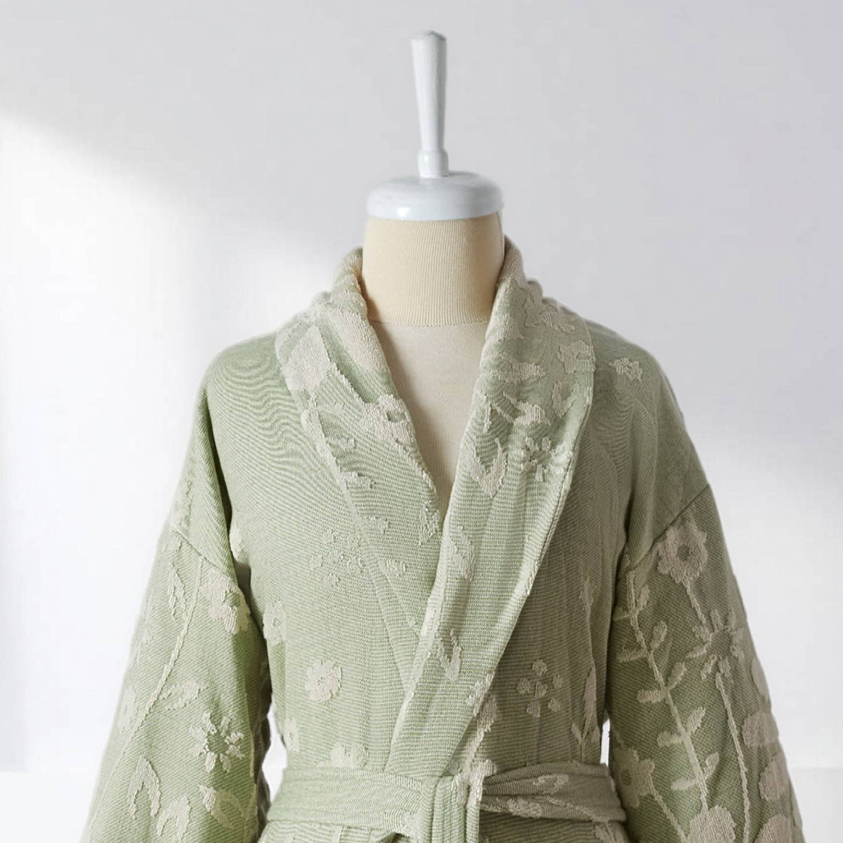 Daisy raised terry Turkish bathrobe – floral jacquard, shawl collar | Kikoya