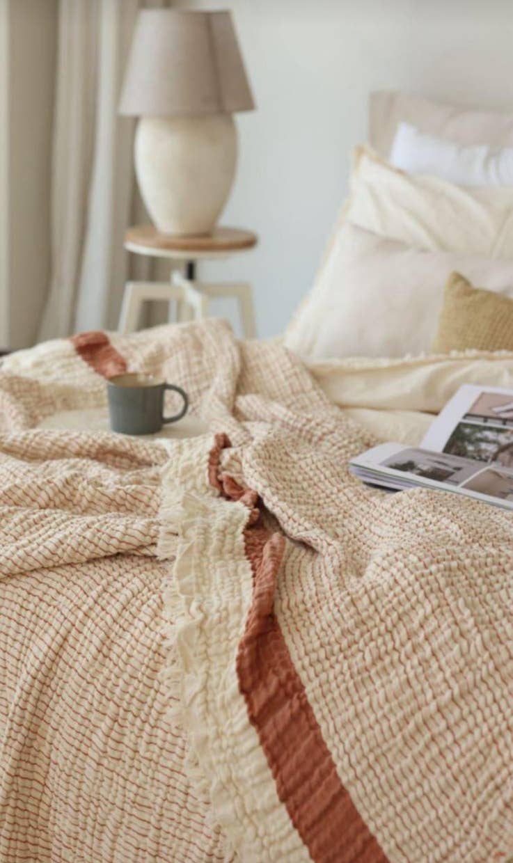 Modal muslin Turkish throw – 4-layer gauze, gauze texture detail | Kikoya