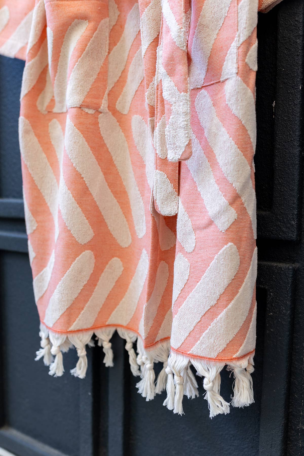 Fishbone raised terry Turkish bathrobe with a herringbone jacquard, hooded | Kikoya