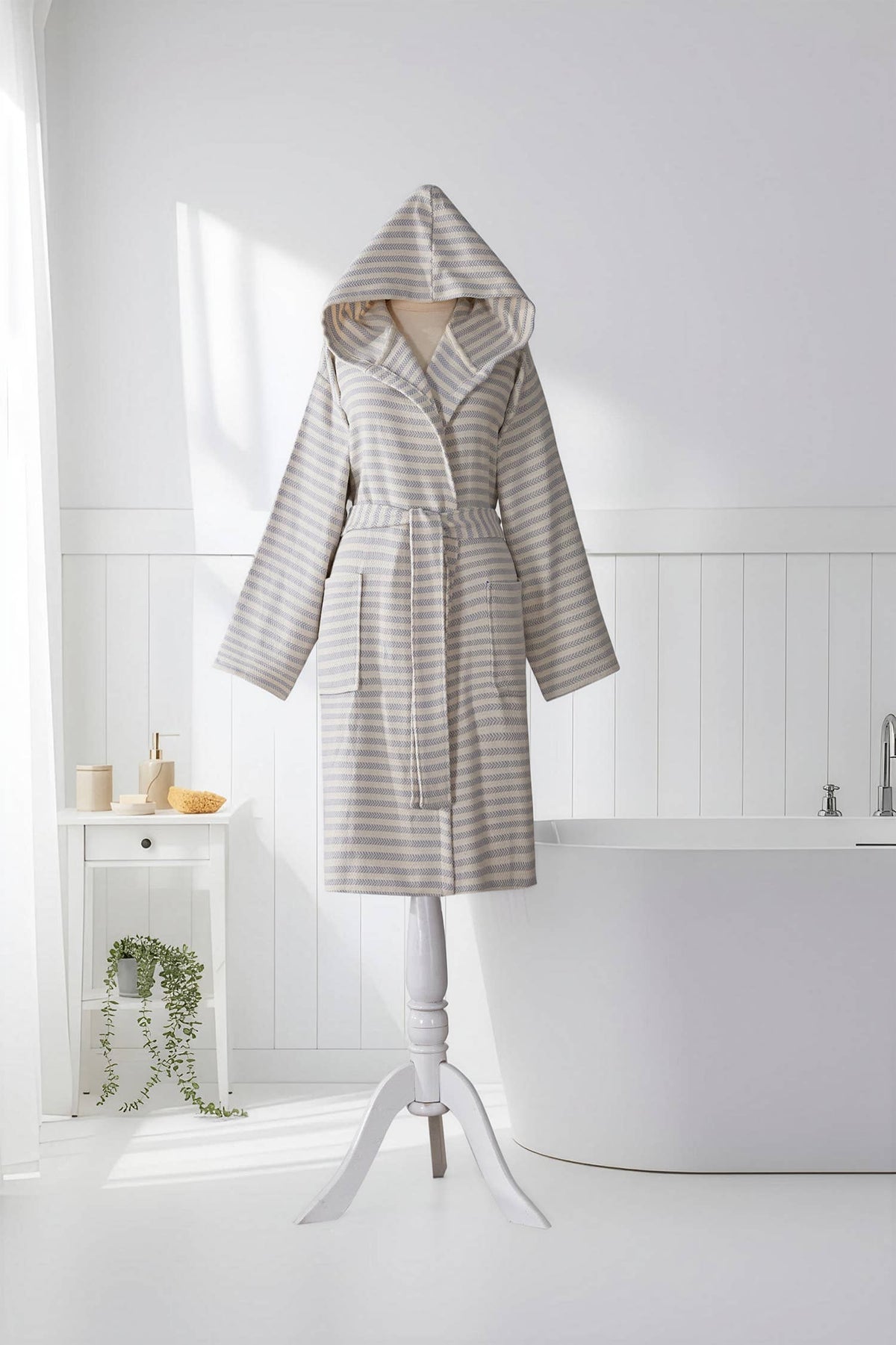 Fine stripe Turkish cotton bathrobe in lilac & grey – hooded | Kikoya