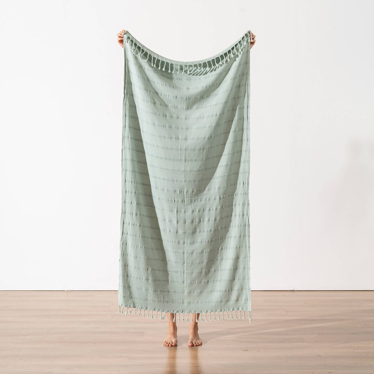 Stonewashed Turkish beach towel – Light Green | Kikoya