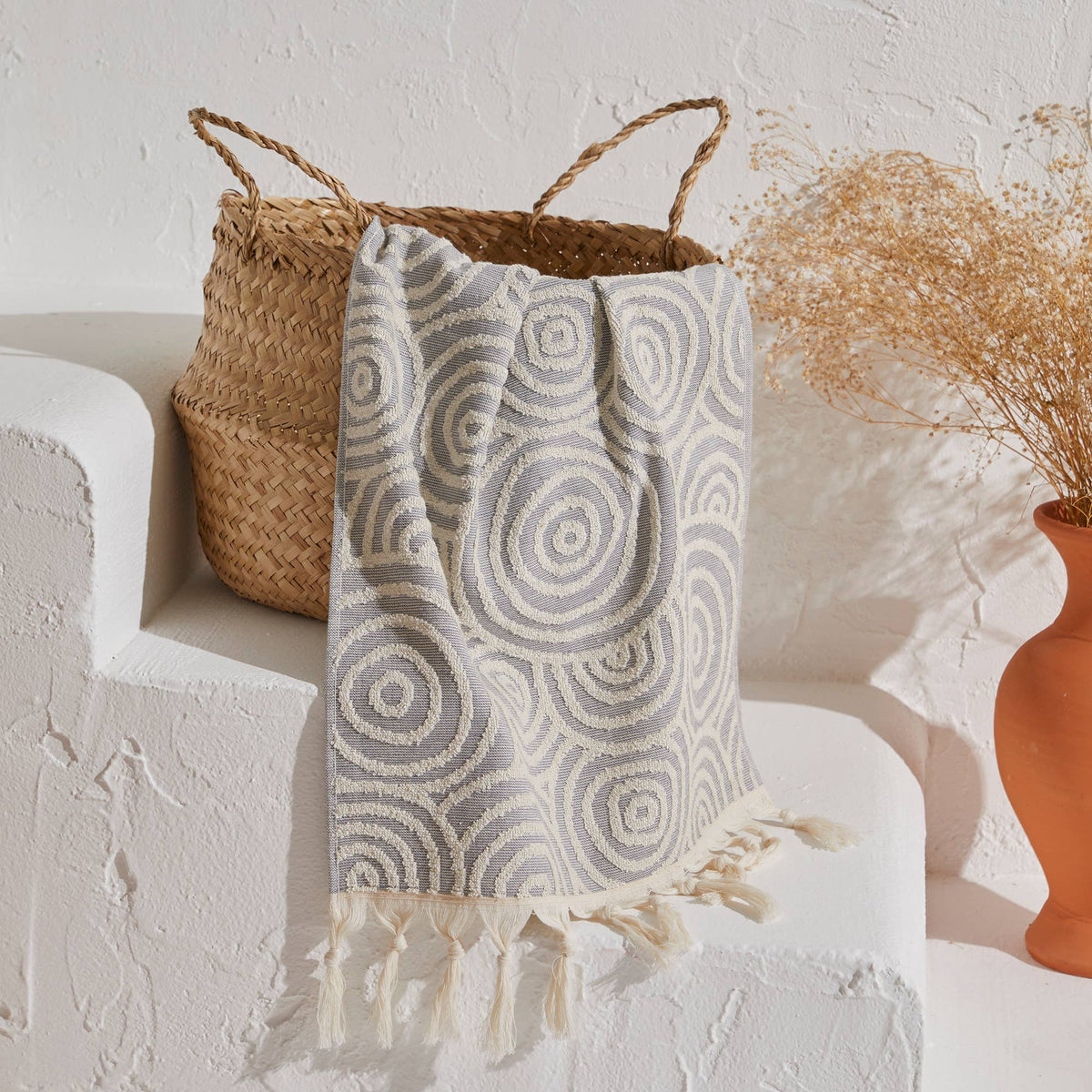 Double terry Turkish hand towel with woven jacquard pattern | Kikoya