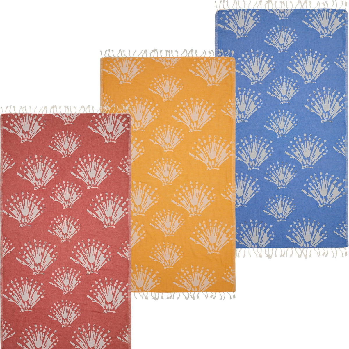 Seashell jacquard Turkish beach towel, 35x70 in, flat-woven with knotted fringe | Kikoya