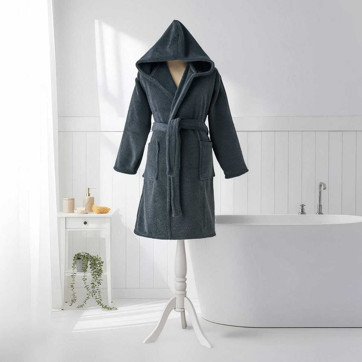 Pompom Turkish bathrobe – Pebble, Hooded, lifestyle view | Kikoya