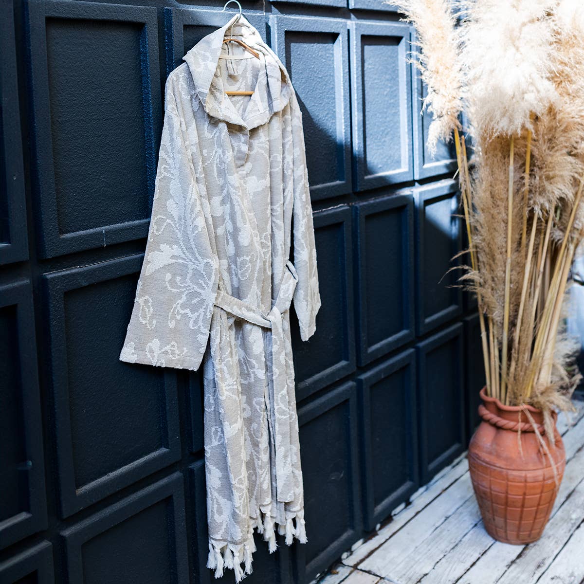 Garden raised terry Turkish bathrobe with a botanical jacquard, hooded | Kikoya