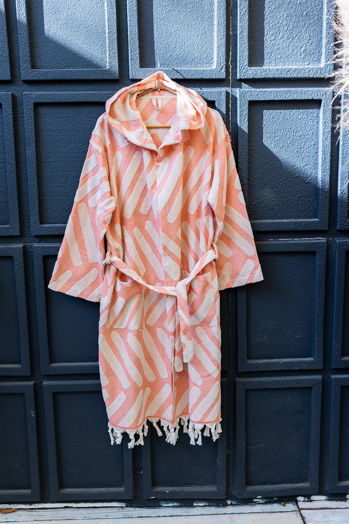 Fishbone raised terry Turkish bathrobe with a herringbone jacquard, hooded | Kikoya