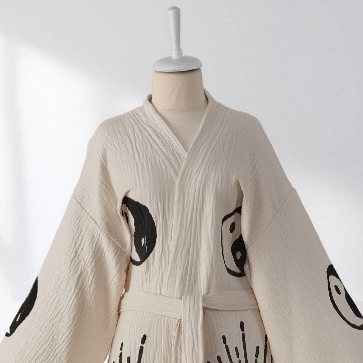 Block-print Turkish cotton kimono robe – Yin Yang Black | Kikoya