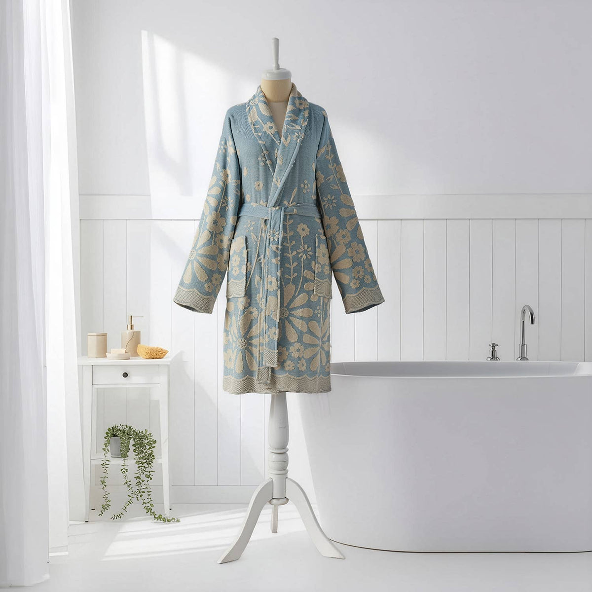 Daisy raised terry Turkish bathrobe – floral jacquard, shawl collar | Kikoya