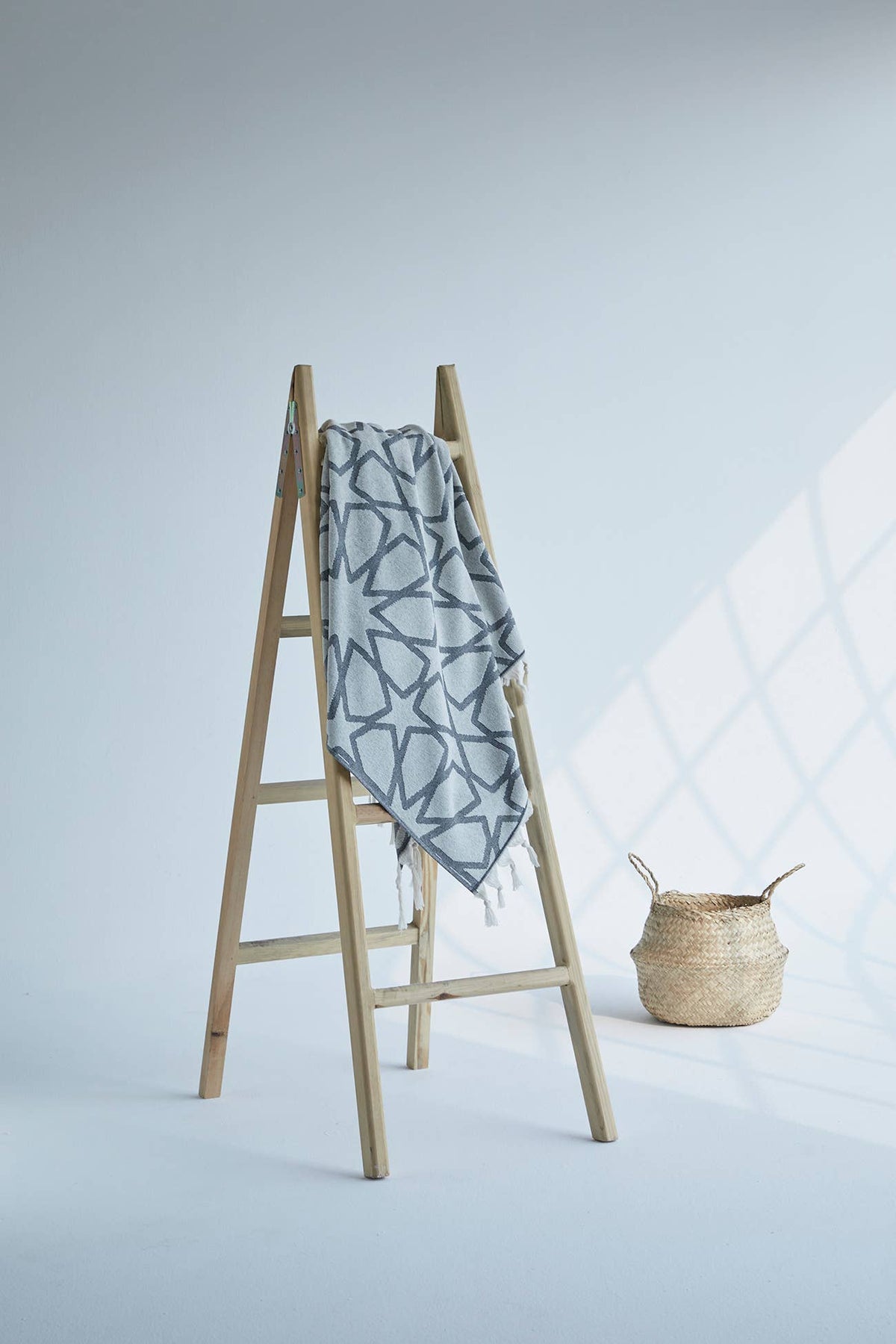Maya Turkish terry towel with woven geometric jacquard, 36x66 in | Kikoya