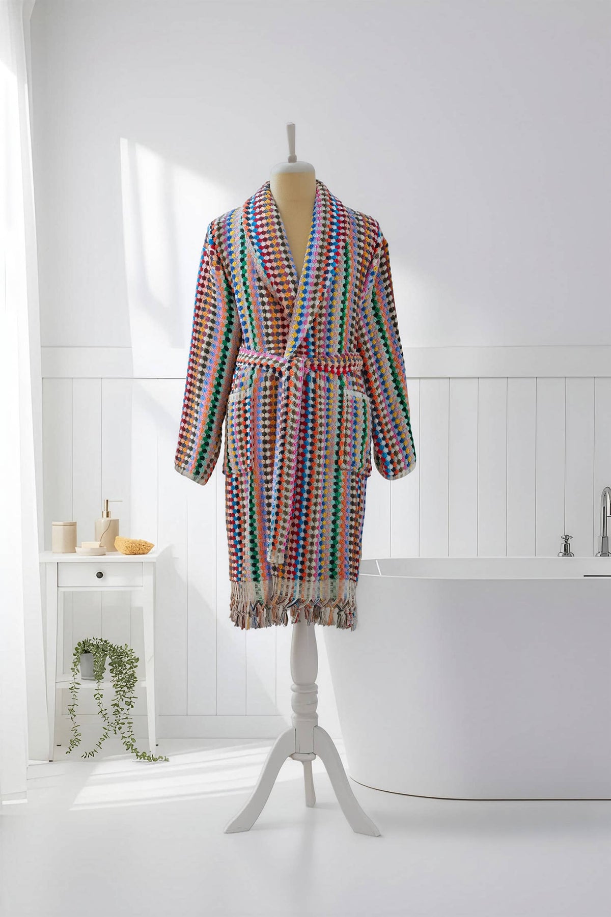Pompom Turkish bathrobe – Multicolor, Shawl Collar, lifestyle view | Kikoya