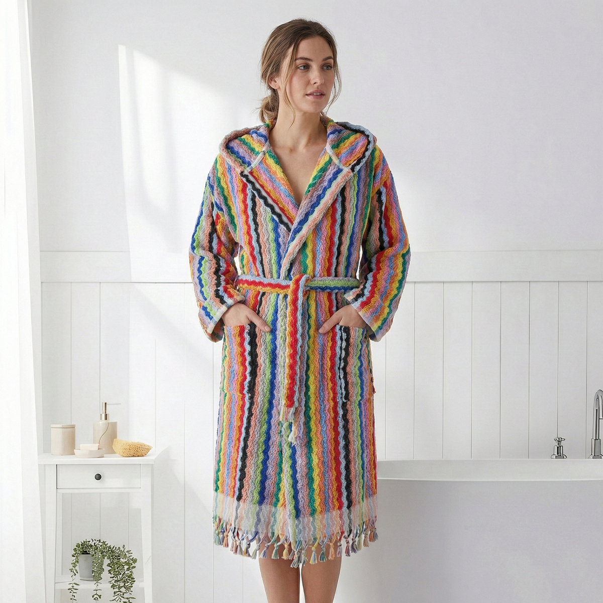 Pompom Turkish bathrobe – Zigzag Multicolor, Hooded, front view | Kikoya