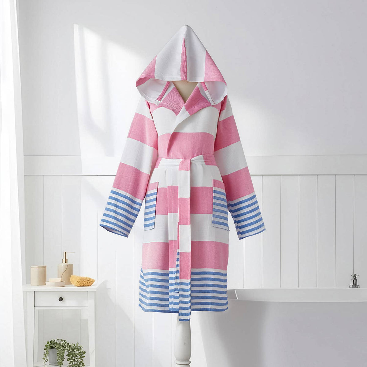 Mediterranean flat-woven Turkish hooded bathrobe – Pink & Blue, full-length view | Kikoya