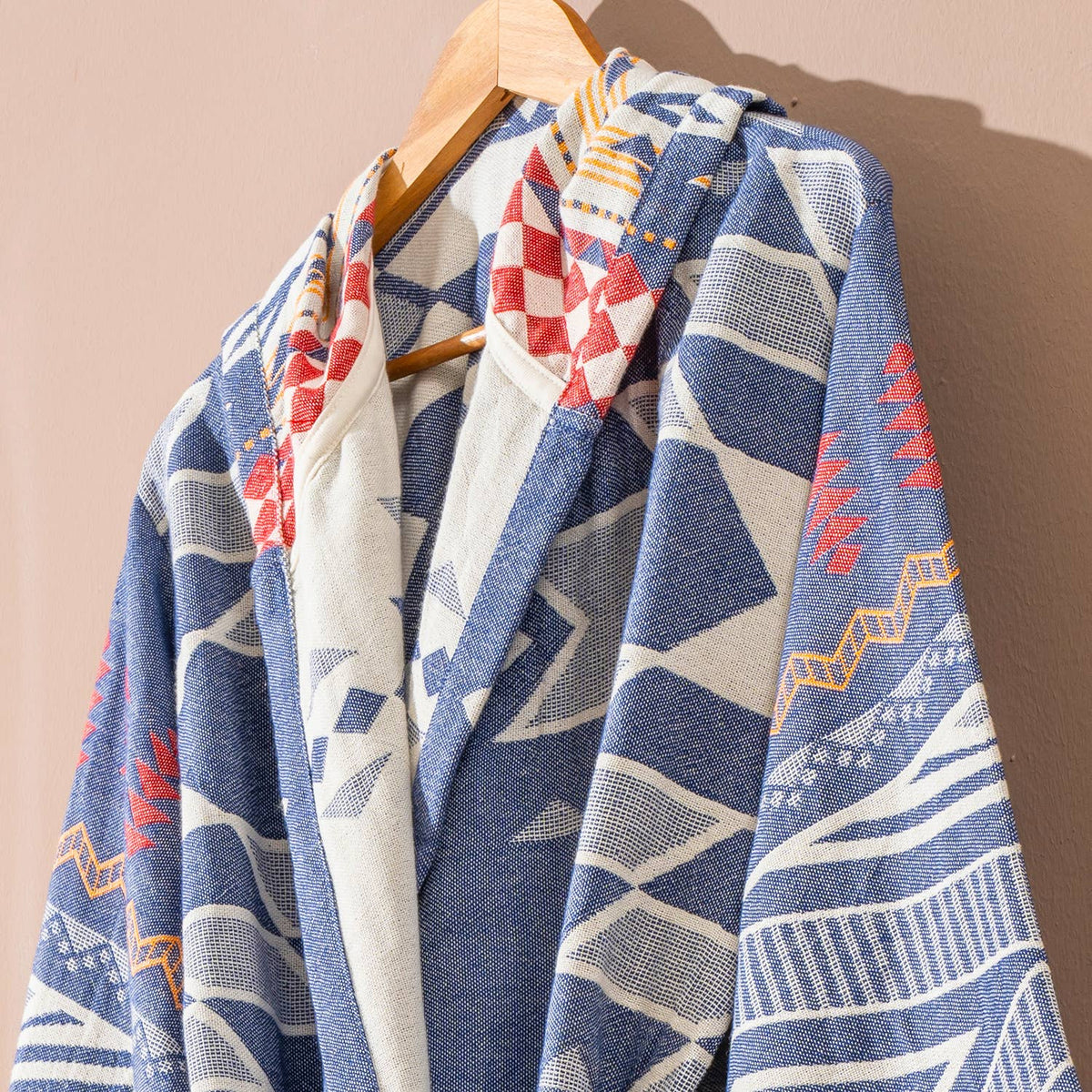 Tribal flat-woven Turkish bathrobe in navy & red – kimono, fringed hem | Kikoya