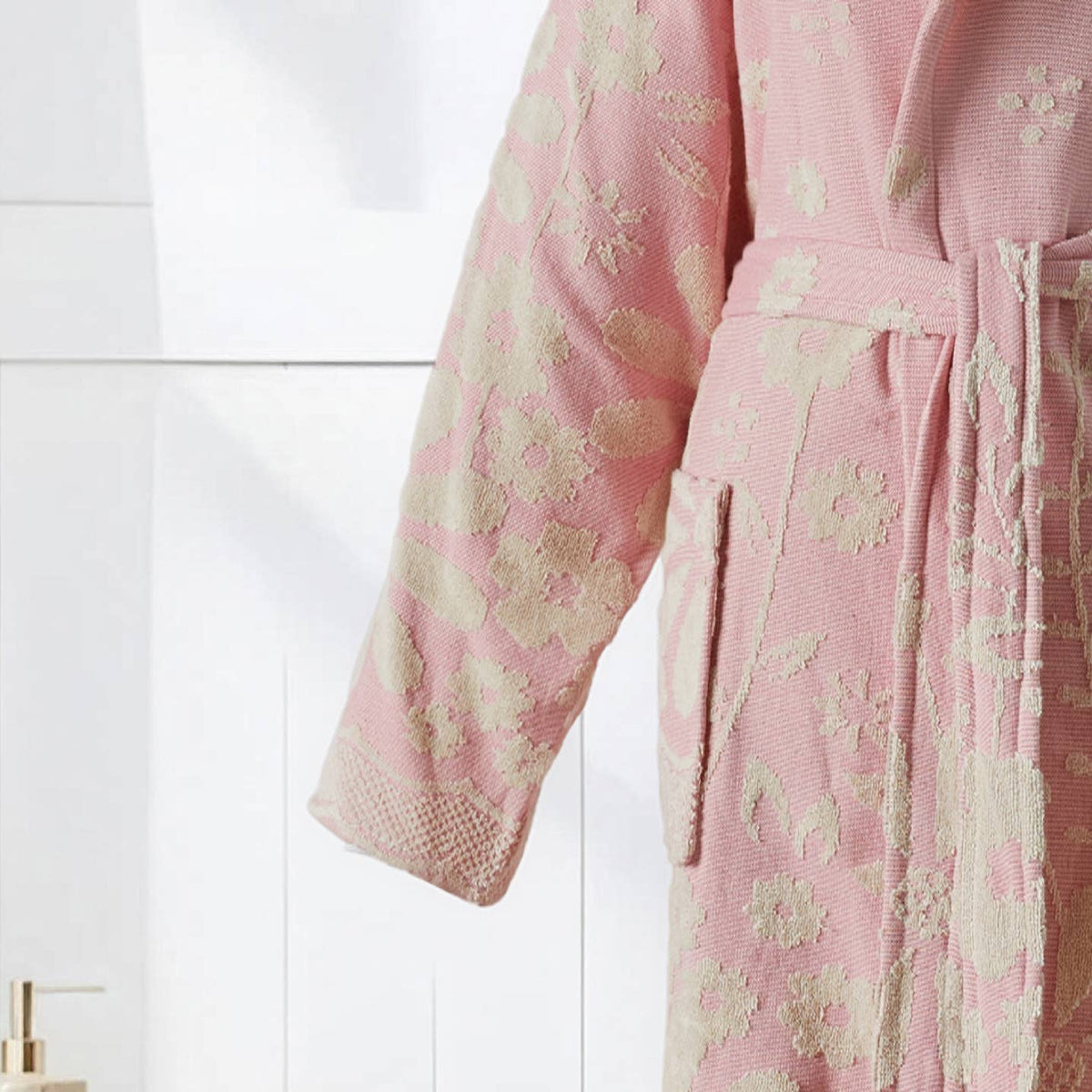 Daisy raised terry Turkish bathrobe – floral jacquard, hooded | Kikoya