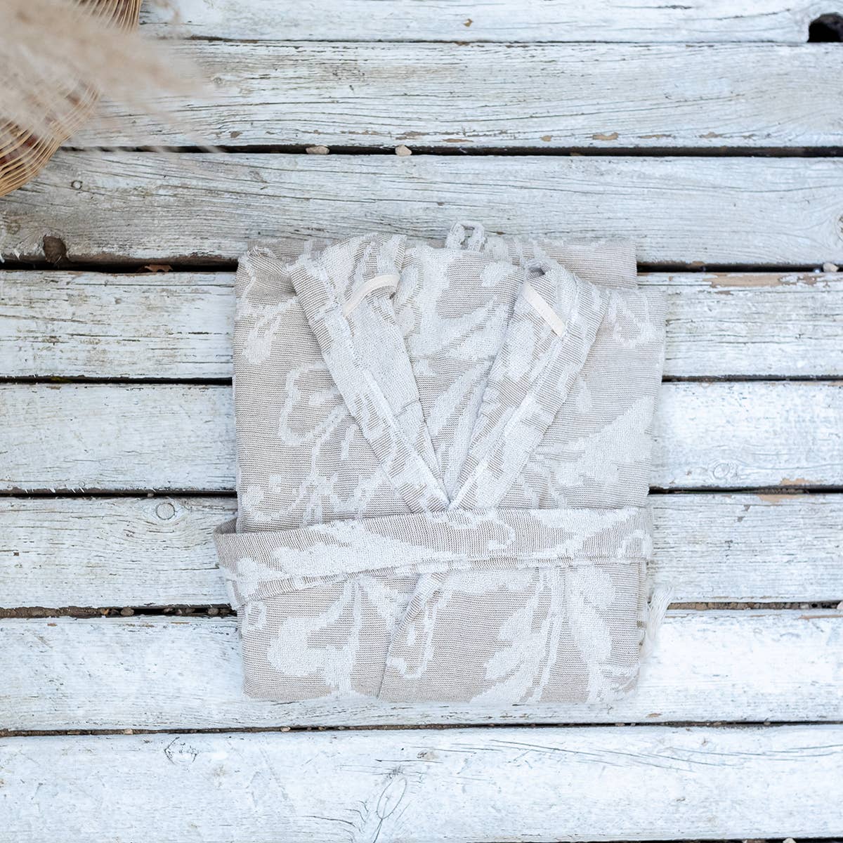 Garden raised terry Turkish bathrobe with a botanical jacquard, hooded | Kikoya