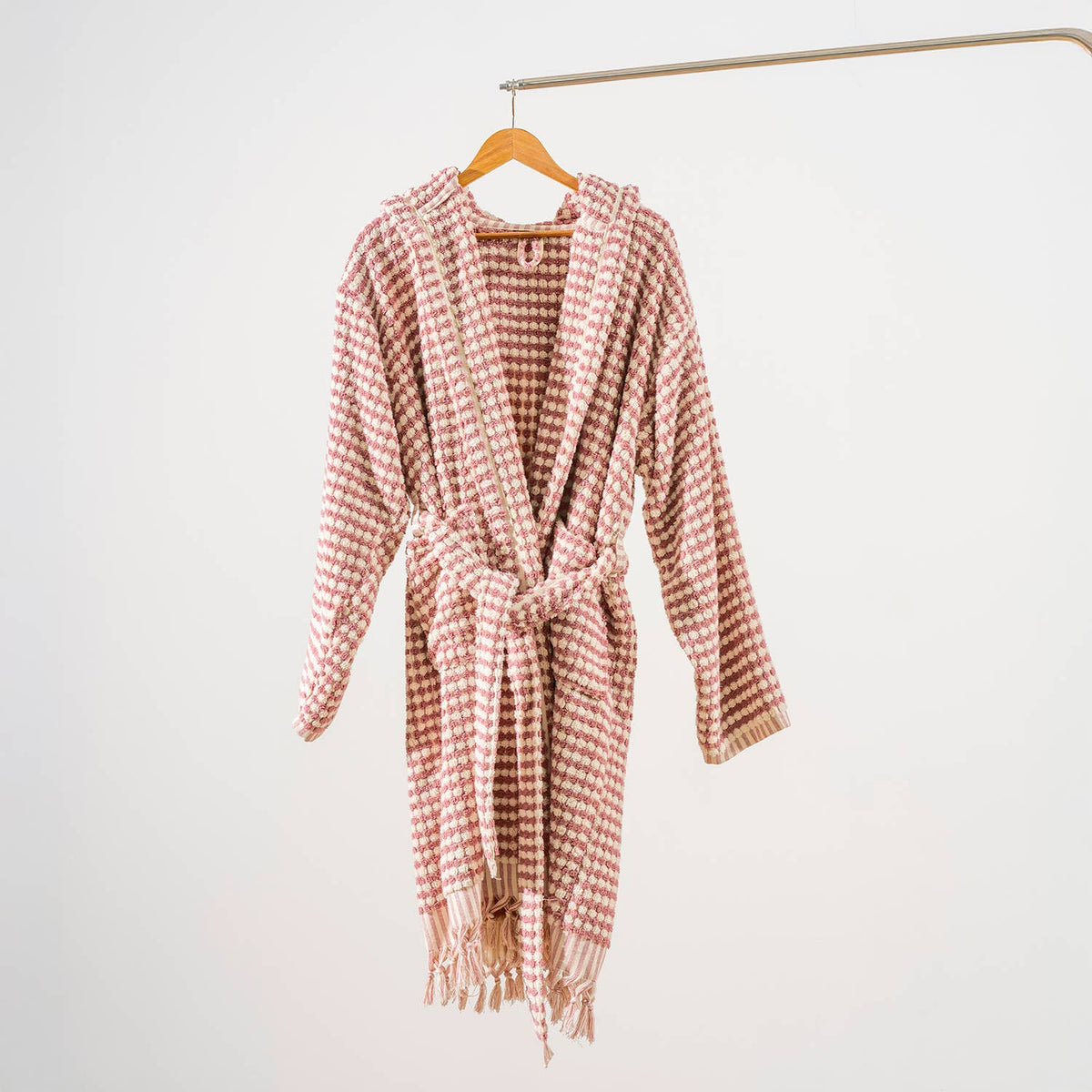 Pompom Turkish bathrobe – Rose Pink, Hooded, back view | Kikoya
