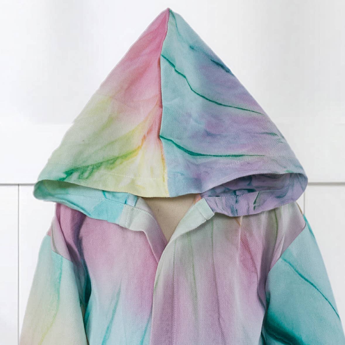 Hand tie-dyed kids Turkish bathrobe – hooded, ages 5-8 | Kikoya