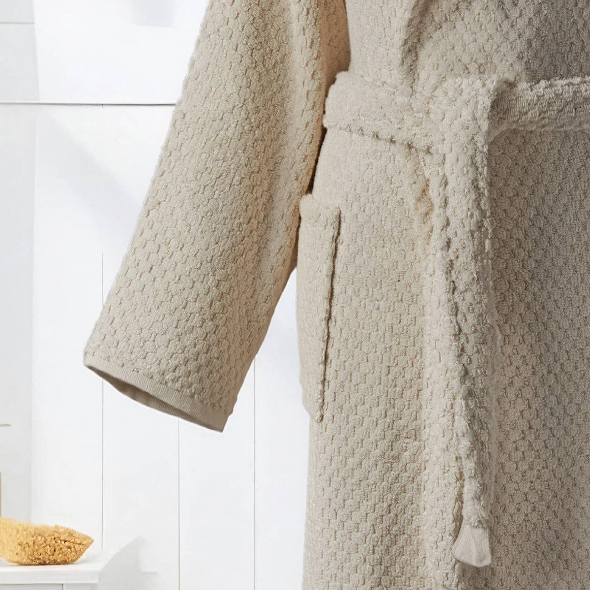 Pompom Turkish bathrobe – Natural, Hooded, back view | Kikoya