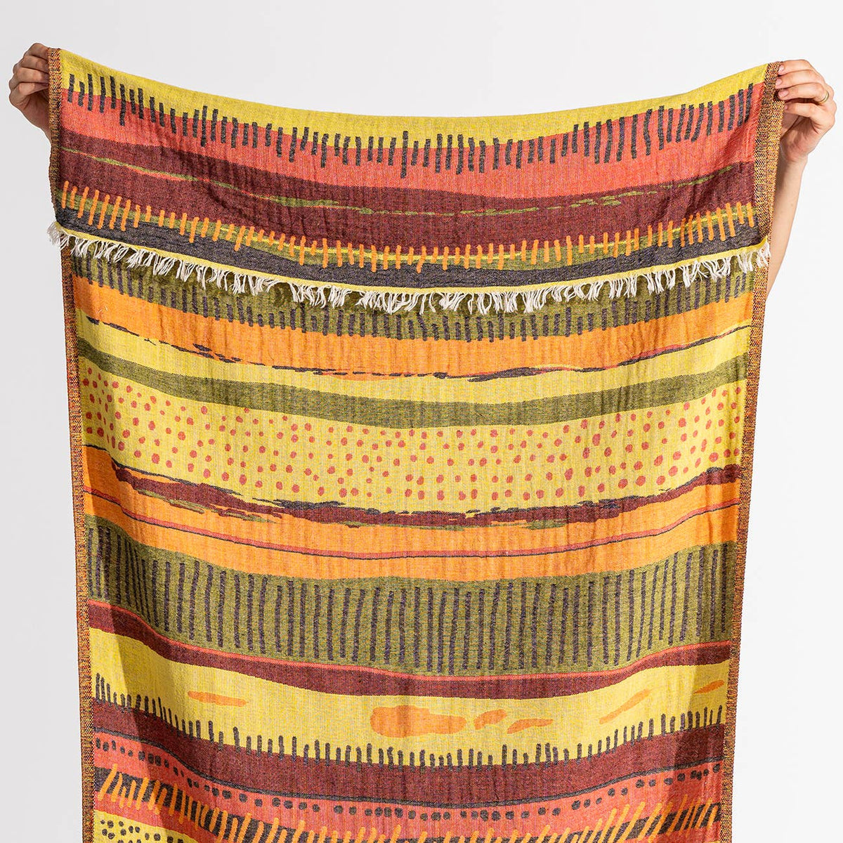 Ethnic jacquard Turkish beach towel in yellow and green, flat-woven | Kikoya