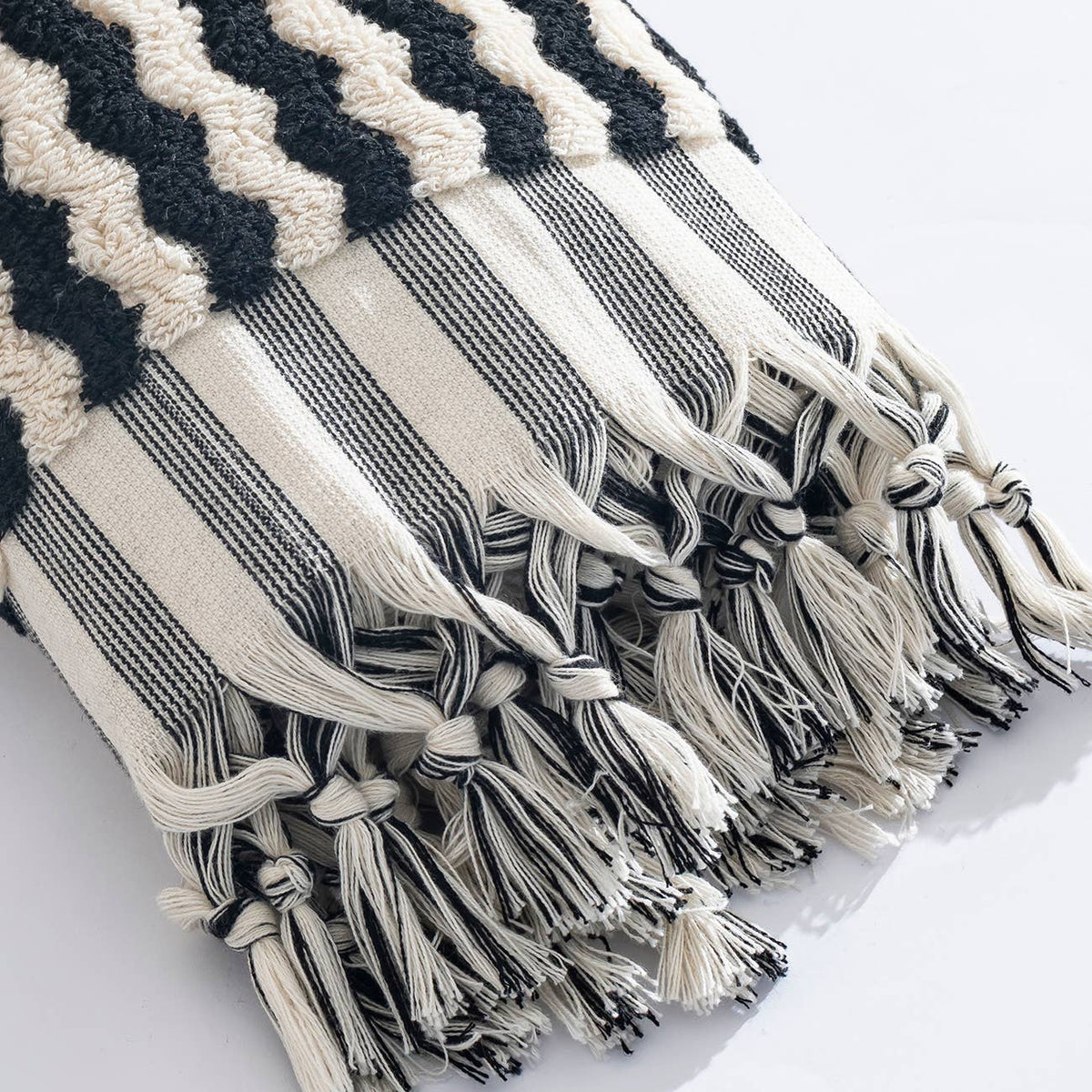 Pompom zigzag Turkish hand towel in black and natural, 17x38 in, handloomed | Kikoya