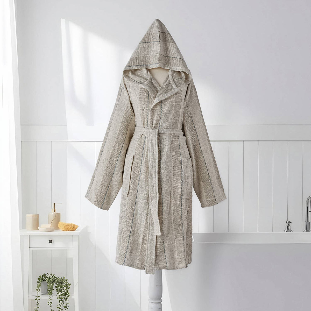 Textured Turkish cotton bathrobe in natural linen look – hooded | Kikoya