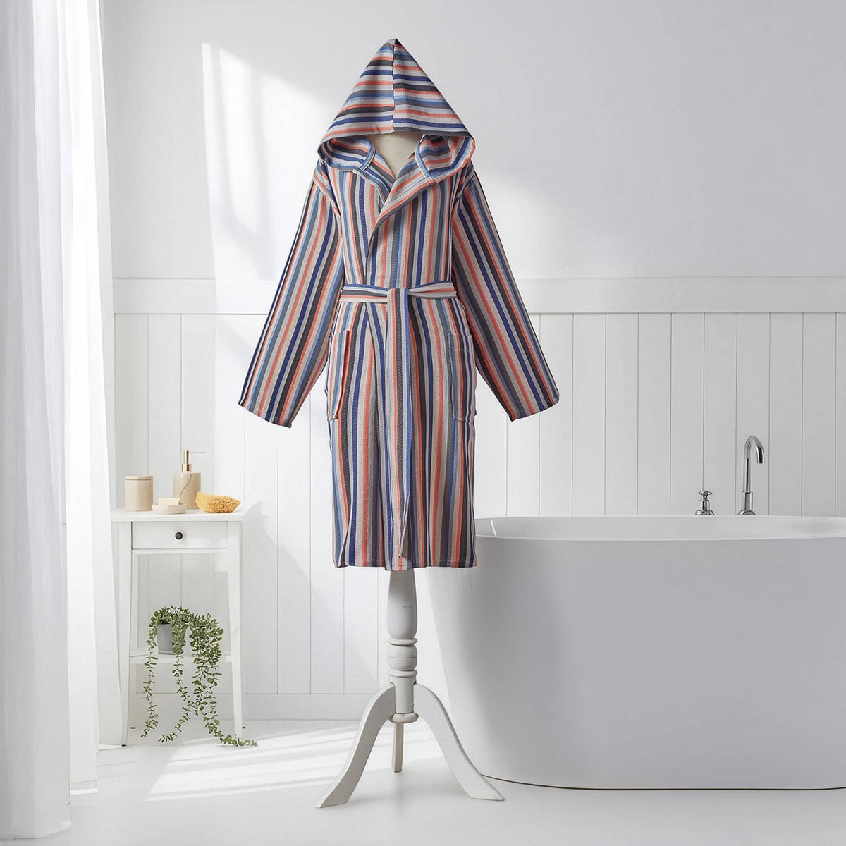 Antique Turkish hooded bathrobe – Navy & Red Stripe | Kikoya