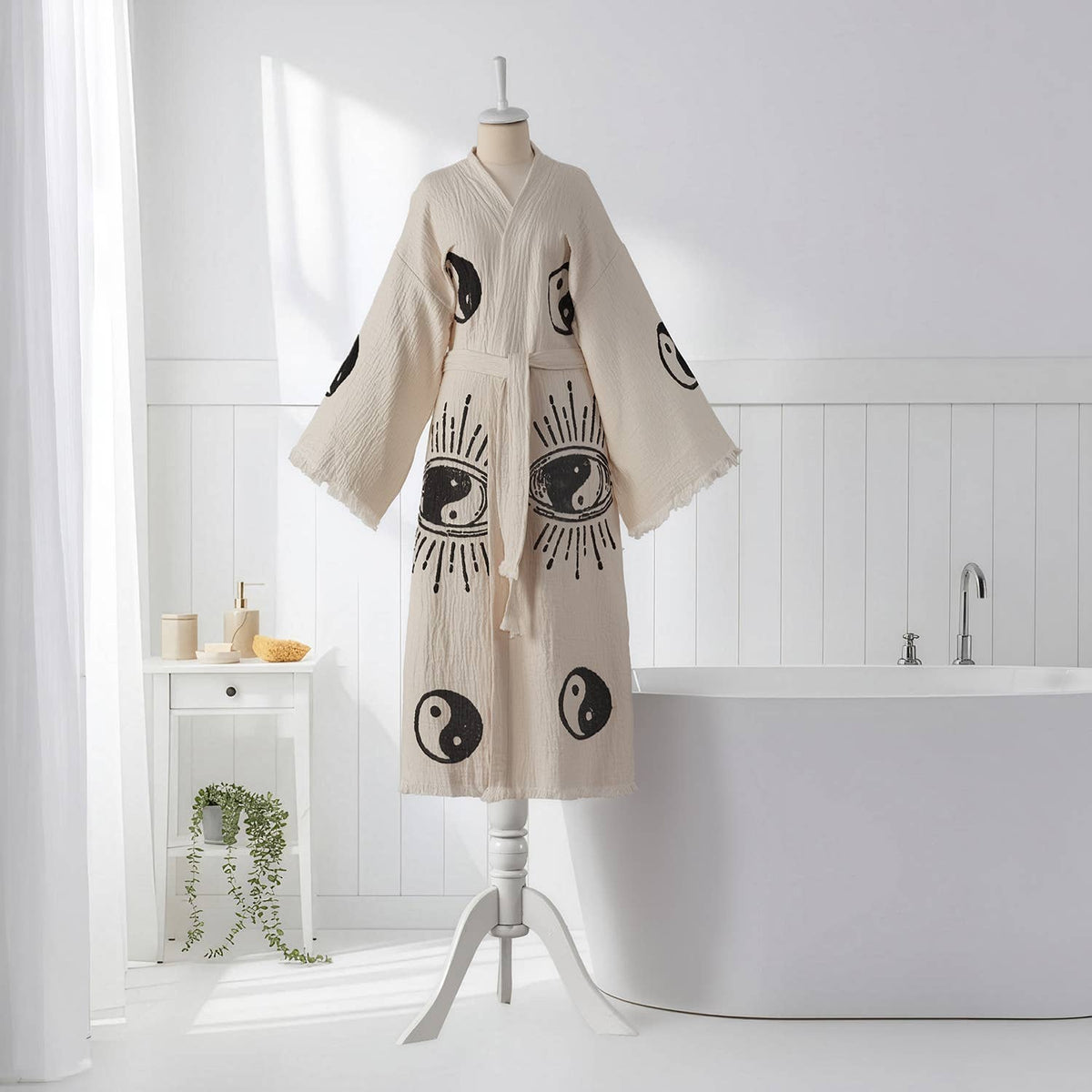 Block-print Turkish cotton kimono robe – Yin Yang Black | Kikoya