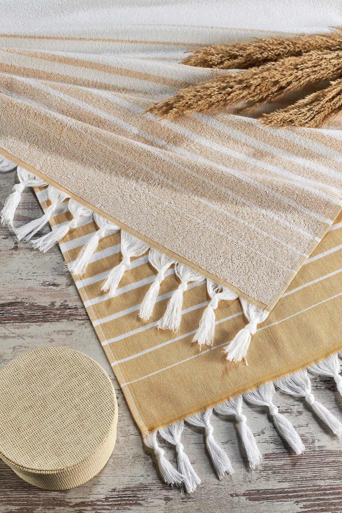 Paradiso terry-backed Turkish towel in two-tone stripe with tassel fringe, 35x70 in | Kikoya