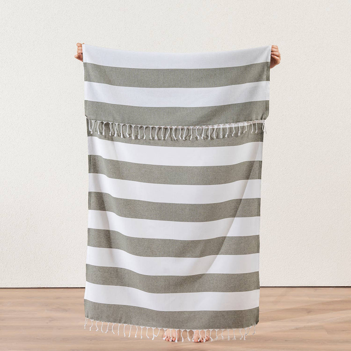 Cabana Turkish beach towel in two-tone block stripe on white, 33x66 in | Kikoya