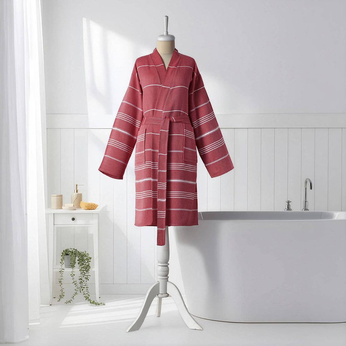 Sultan Turkish kimono bathrobe – Red, front view | Kikoya