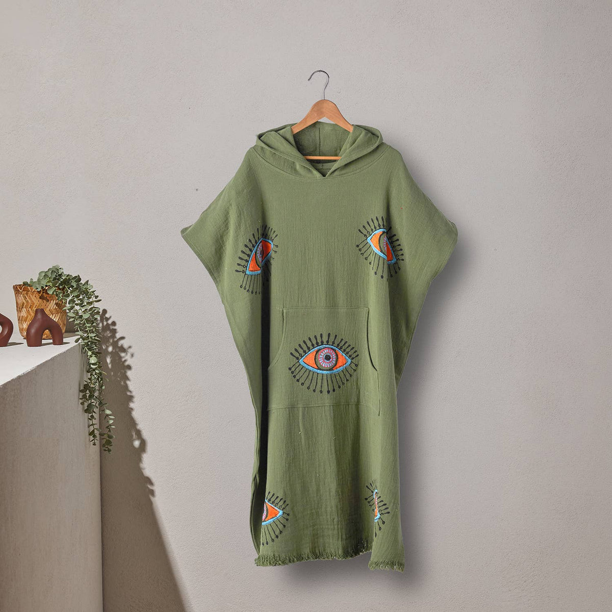 Block-print Eye Adult Hooded Changing Poncho – Print, hood detail | Kikoya