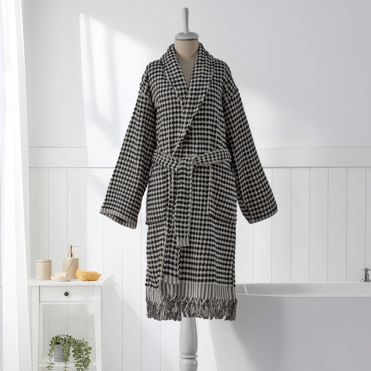 Pompom Turkish bathrobe – Black & White, Shawl Collar, texture detail | Kikoya
