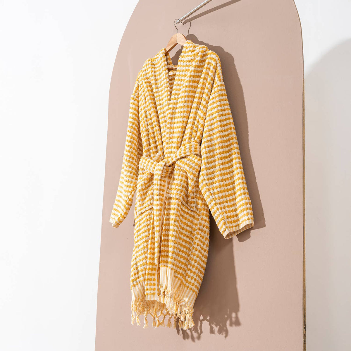 Pompom Turkish bathrobe – Mustard, Hooded, texture detail | Kikoya