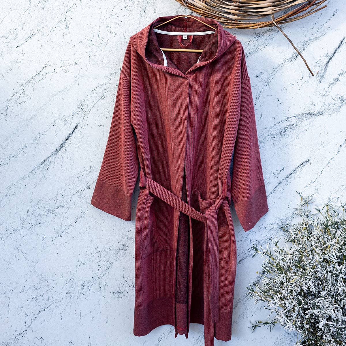 Stonewash waffle Turkish bathrobe, hooded and belted, in burgundy | Kikoya